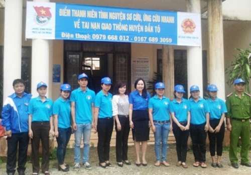 Kon Tum Ra mắt Đội thanh niên ứng cứu nhanh TNGT trên đường Hồ Chí Minh